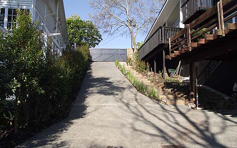 Pebble Concrete Driveway in Auckland Pebble Concrete Driveway in Auckland